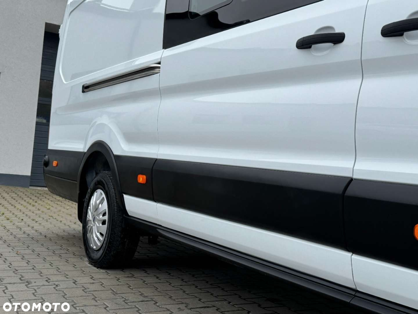 Ford Transit - 13