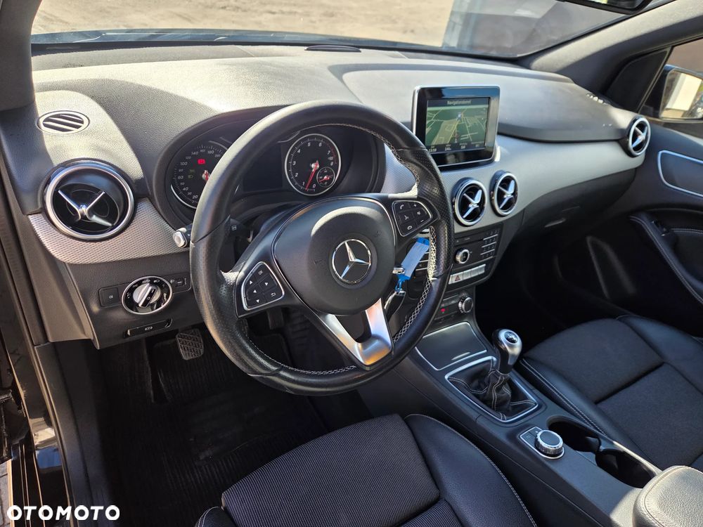 Mercedes-Benz Klasa B 180 BlueEFFICIENCY Edition Style - 10
