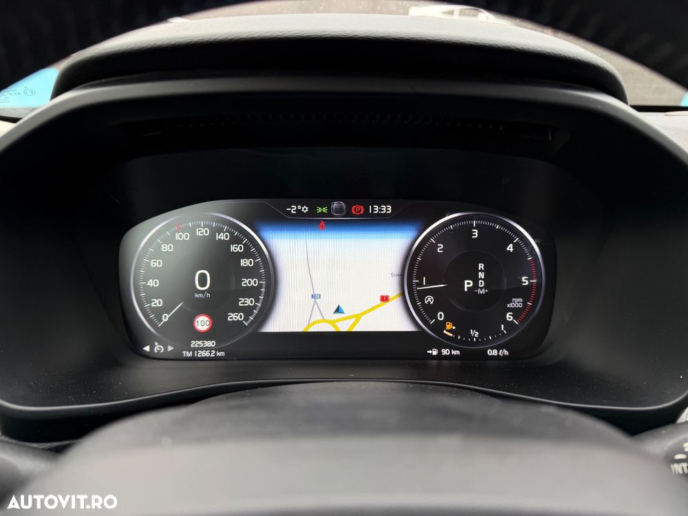 Volvo XC 40 D3 Momentum Pro - 17