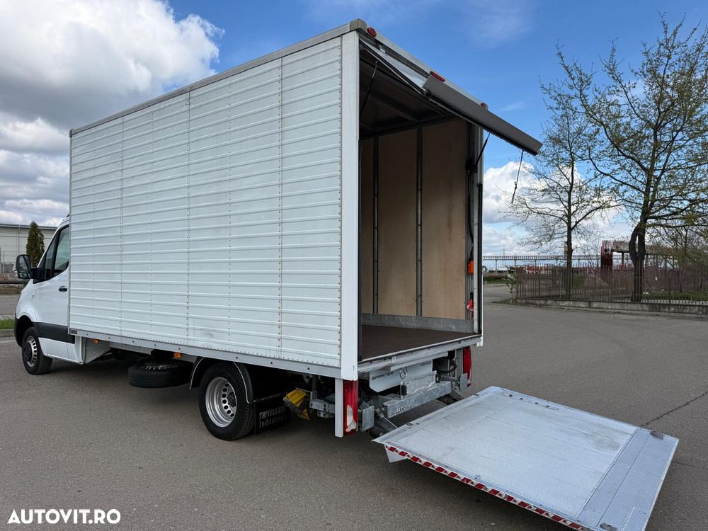 Mercedes-Benz Sprinter - 13