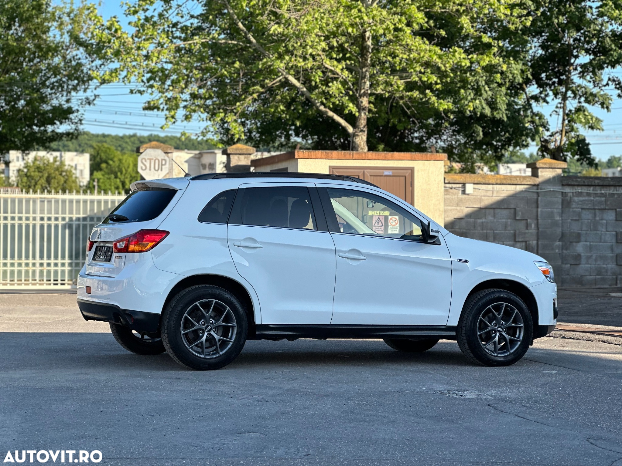 Mitsubishi ASX 2.2 DI-D 4WD Automatik Diamant Edition - 26