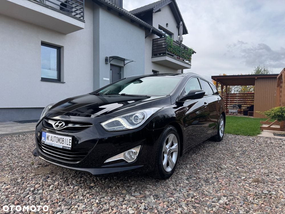 Hyundai i40 Kombi blue 1.6 Family+ - 6