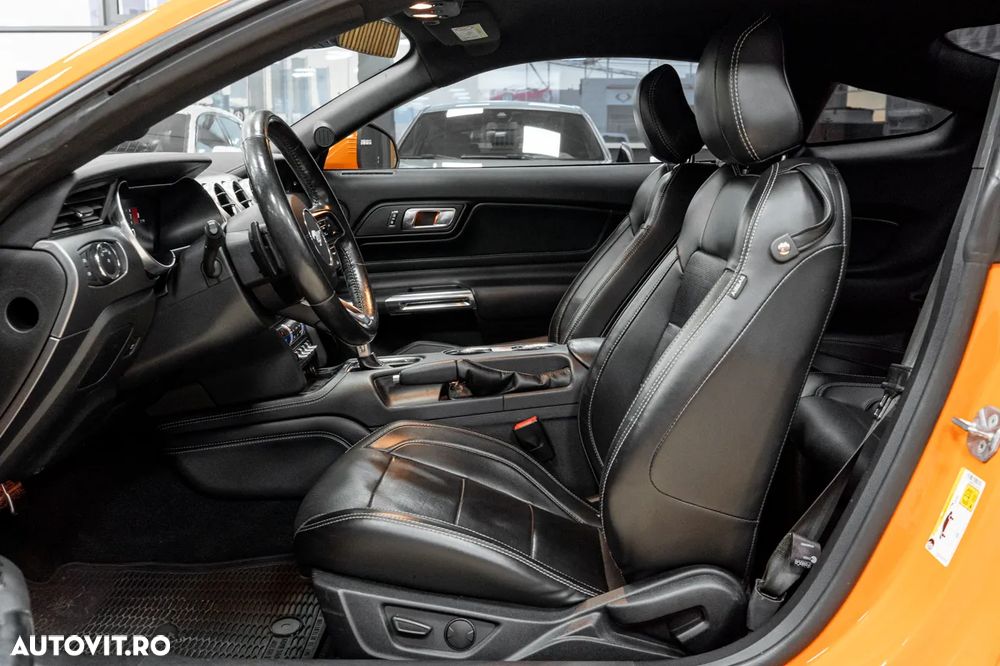 Ford Mustang - 28