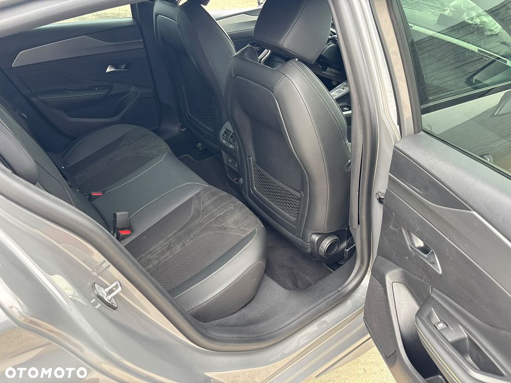 Peugeot 308 BlueHDi 130 EAT8 GT - 12