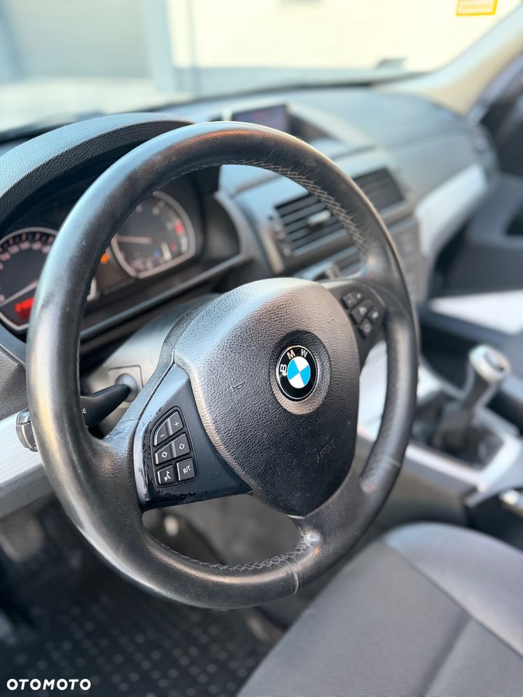 BMW X3 2.0d - 10