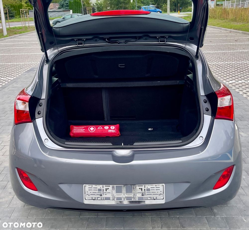 Hyundai i30 1.6 CRDI Trend - 24