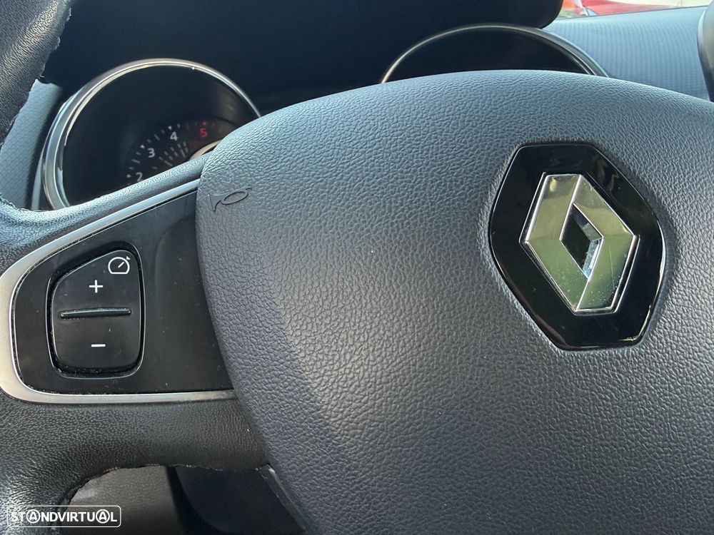 Renault Clio 1.5 dCi Limited EDC - 23