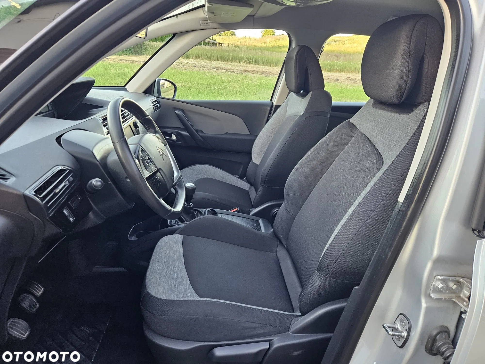 Citroën C4 Picasso 1.2 PureTech Attraction - 8