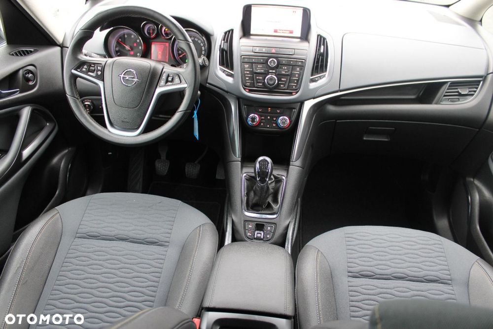 Opel Zafira - 27