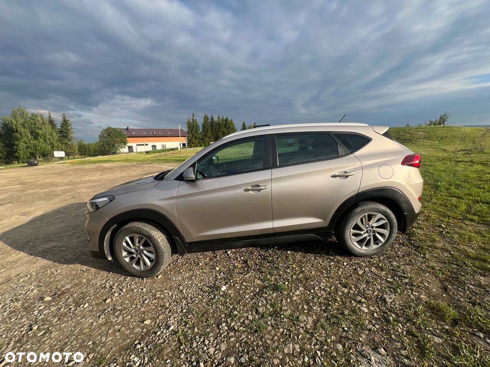 Hyundai Tucson - 2