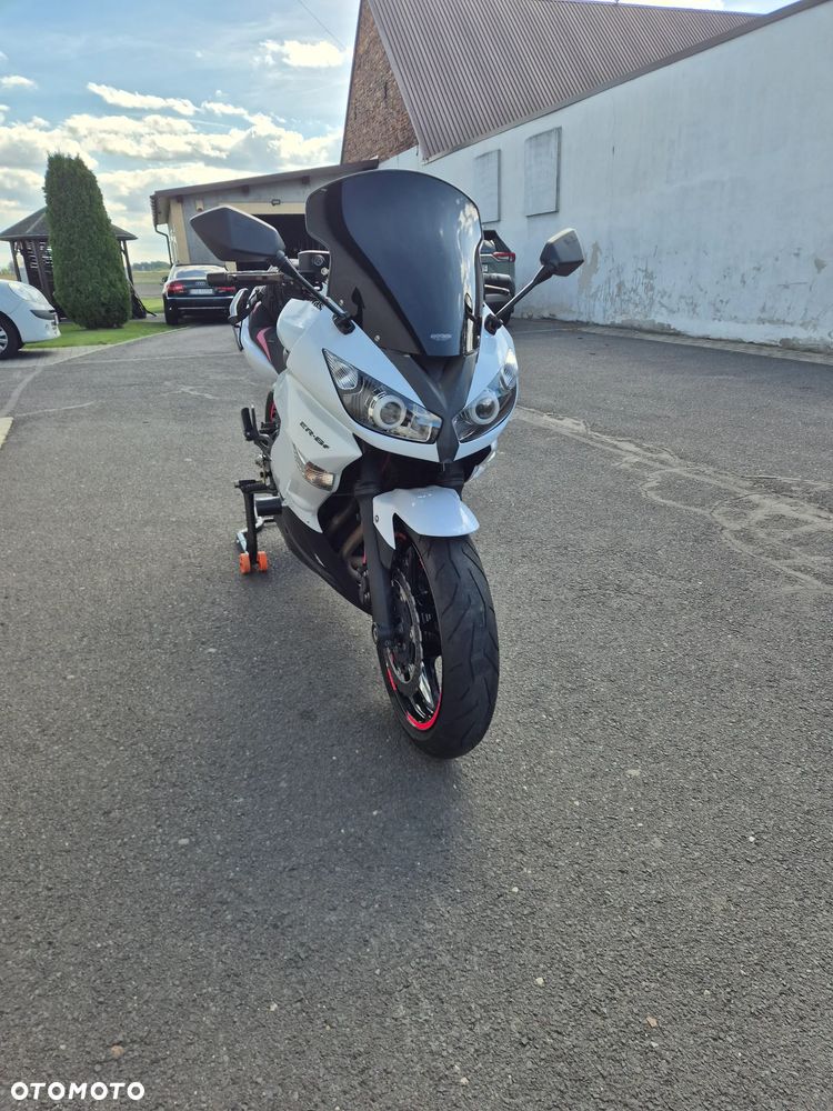 Kawasaki ER - 4