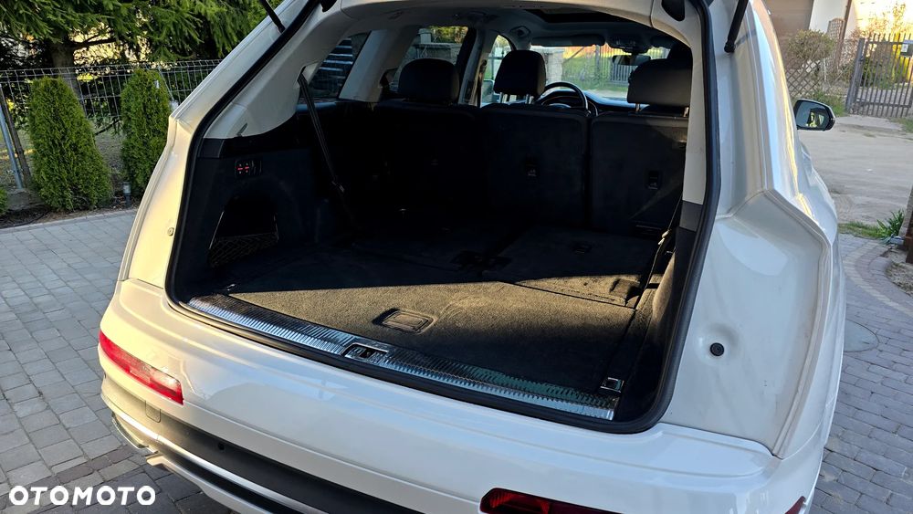 Audi Q7 55 TFSI mHEV Quattro Tiptr - 12