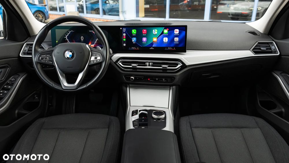 BMW Seria 3 318i - 27