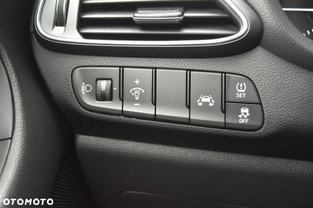 Hyundai i30 1.0 T-GDI Classic + - 19