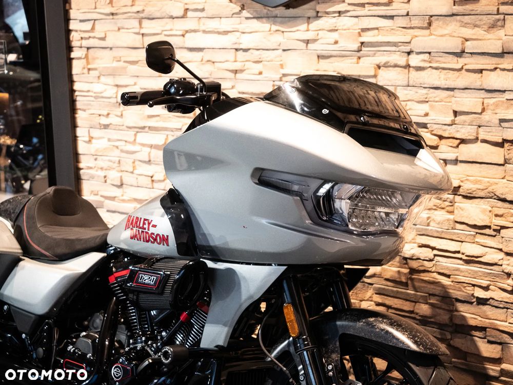 Harley-Davidson Touring Road Glide - 5