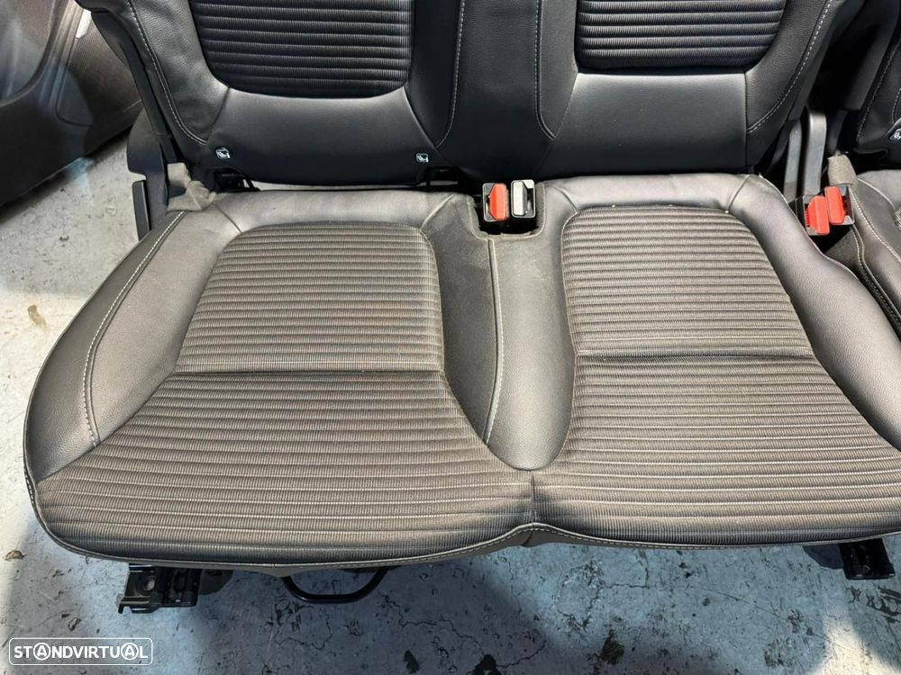 Conjunto de Bancos e Quartelas em Pele RENAULT GRAND SCENIC IV BOSE EDITION - 12