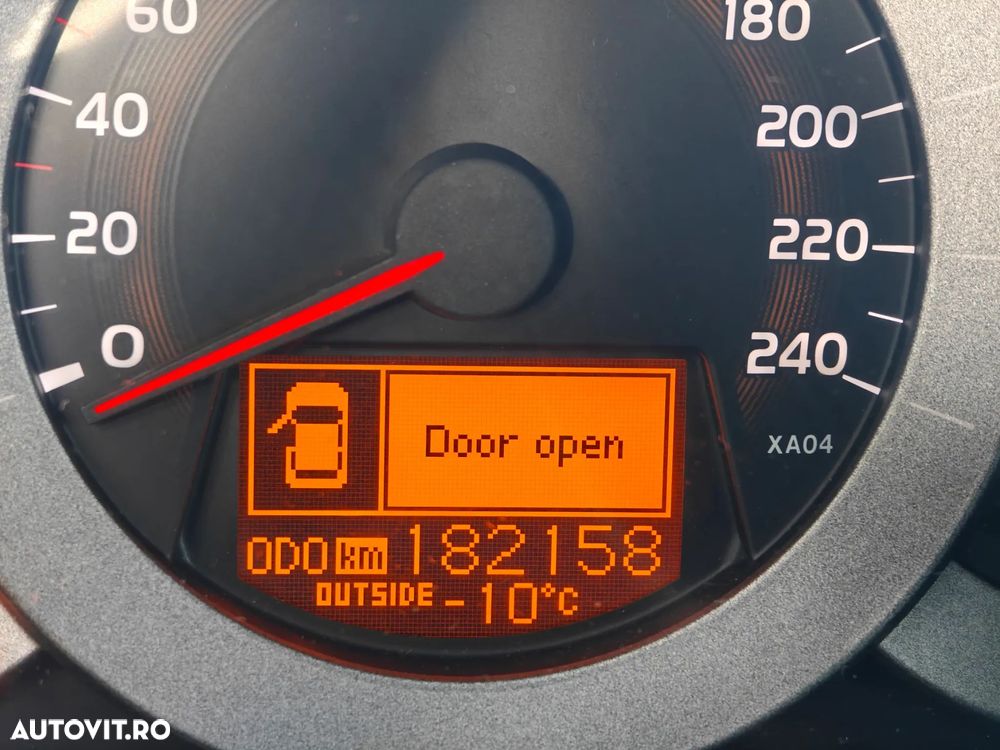 Toyota RAV4 2.2 D-CAT AWD Luxury - 11