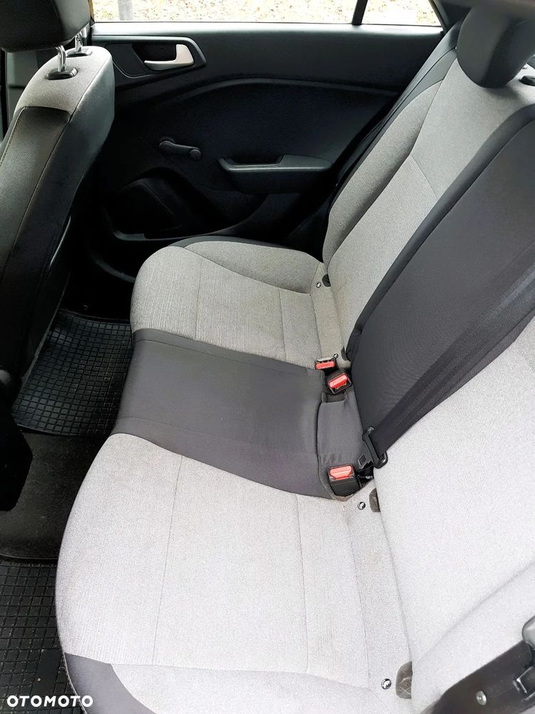 Hyundai i20 1.2 Elegant - 13