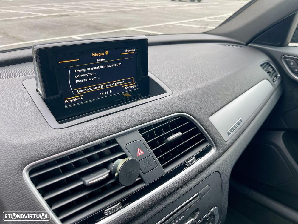 Audi Q3 2.0 TFSI quattro S tronic design - 17