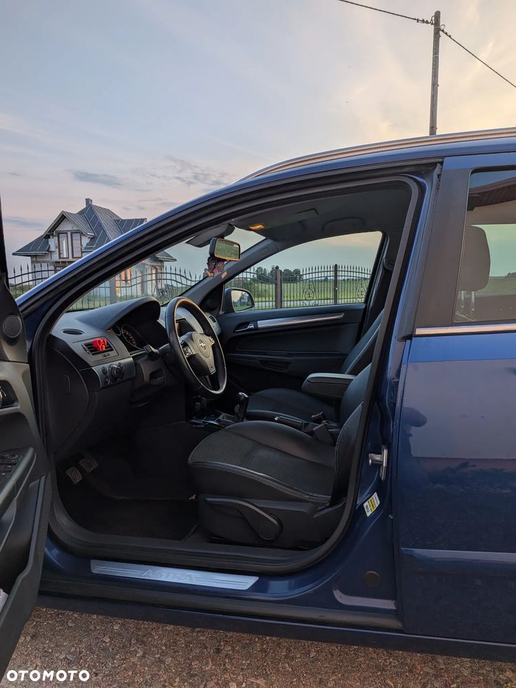 Opel Astra 1.7 CDTI Cosmo - 6