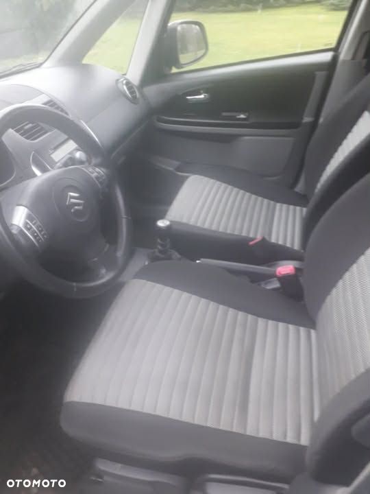 Suzuki SX4 2.0 DDiS 4x4 Comfort - 6