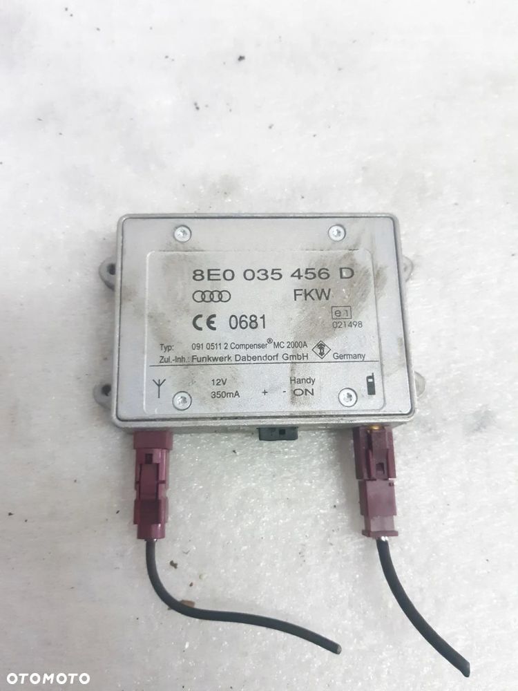 AUDI A6 C6 WZMACNIACZ ANTENOWY 8E0035456D - 2