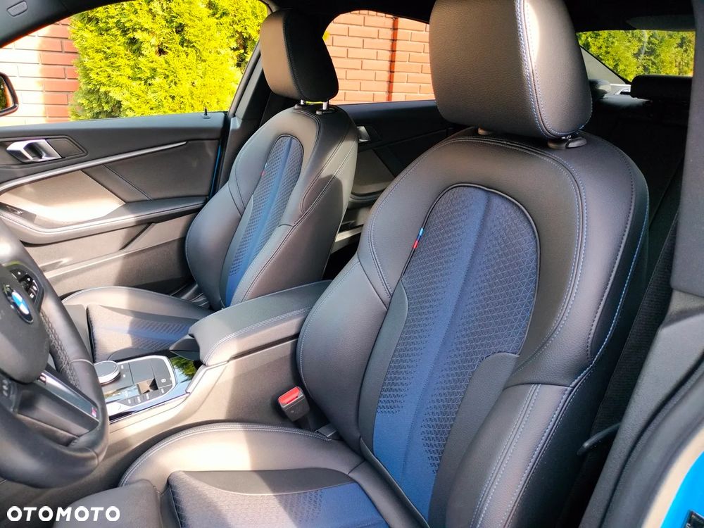 BMW Seria 2 220i xDrive M Sport sport - 24