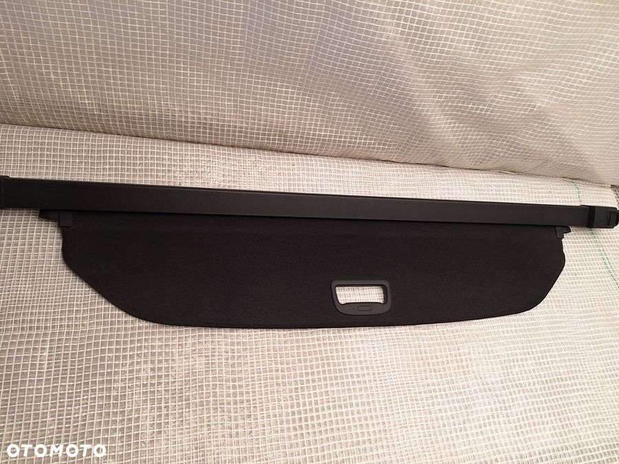 roleta bagaznika peugeot 5008 III 3 98400715zd 2024- orginal demontaz - 1