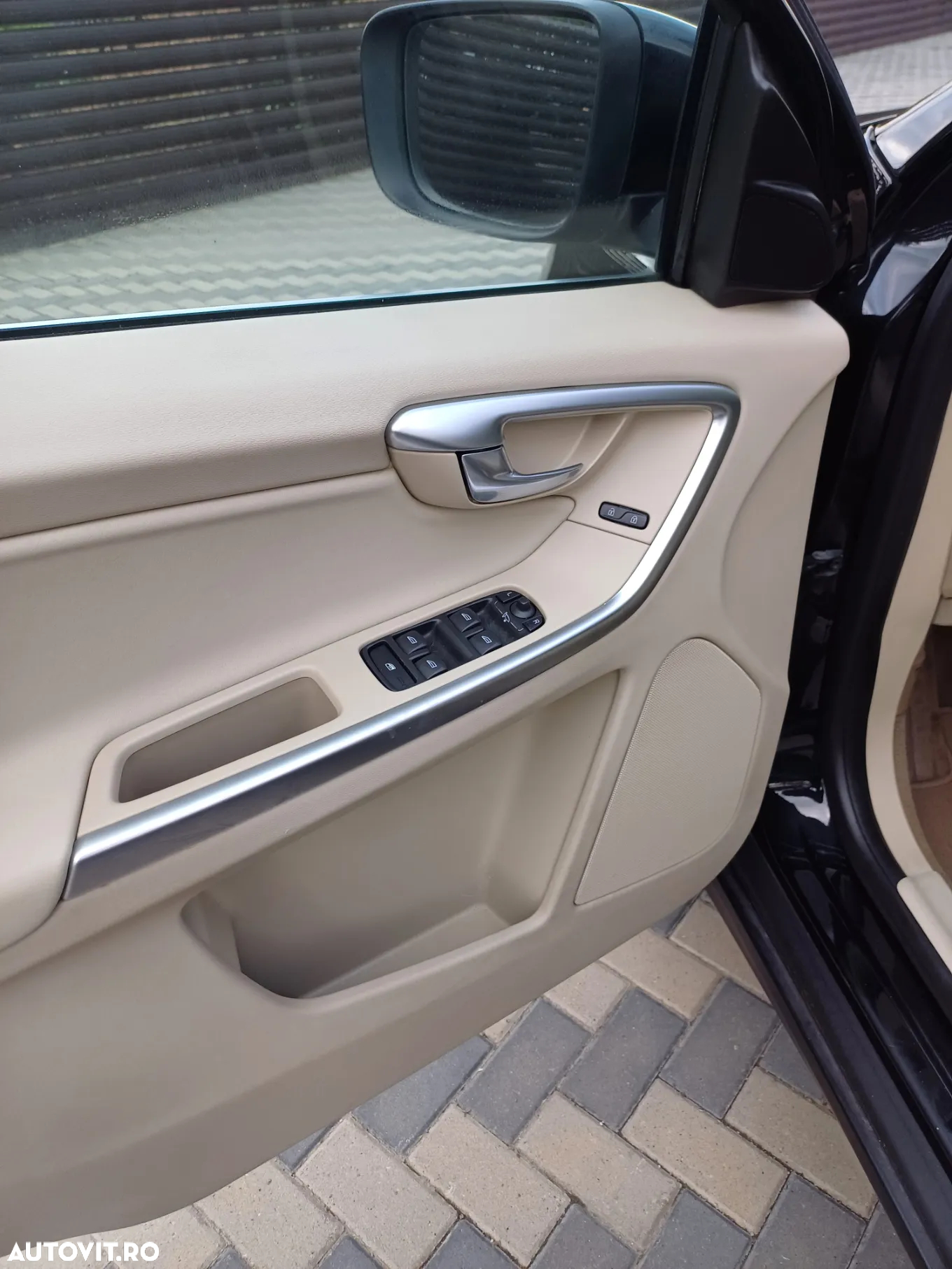 Volvo XC 60 D5 AWD Geartronic Kinetic - 6