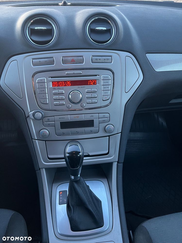 Ford Mondeo 2.0 TDCi Silver X - 16