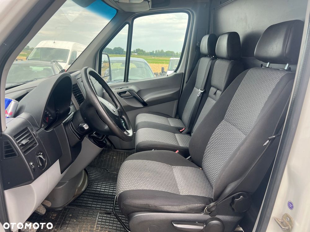 Volkswagen Crafter 163 konie, silnik po kapitalnym zdrowa buda, pięknie jedzie - 9