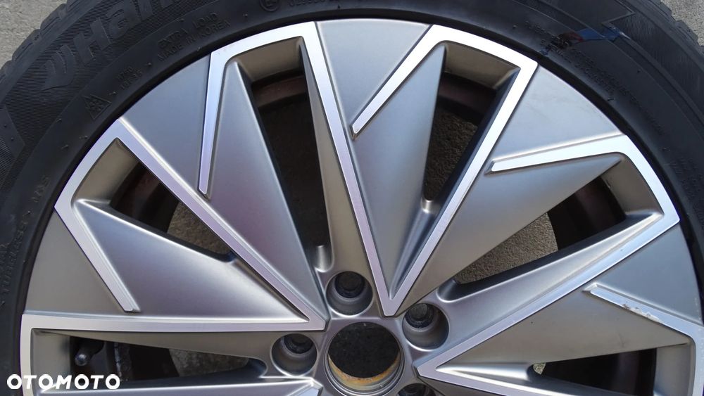 SKODA KAMIQ 658 6.5Jx17H2 ET40 5X100 - felga - 2