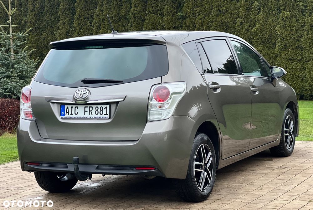 Toyota Verso 1.8 Premium EU5 MS - 6