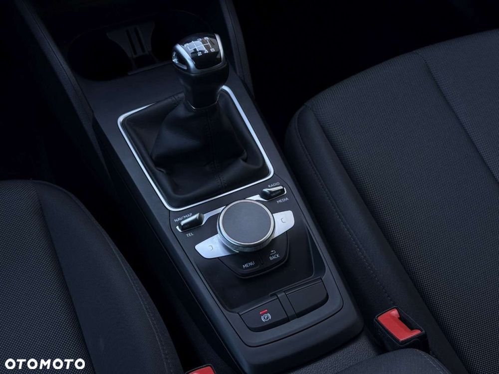 Audi Q2 30 TFSI - 23