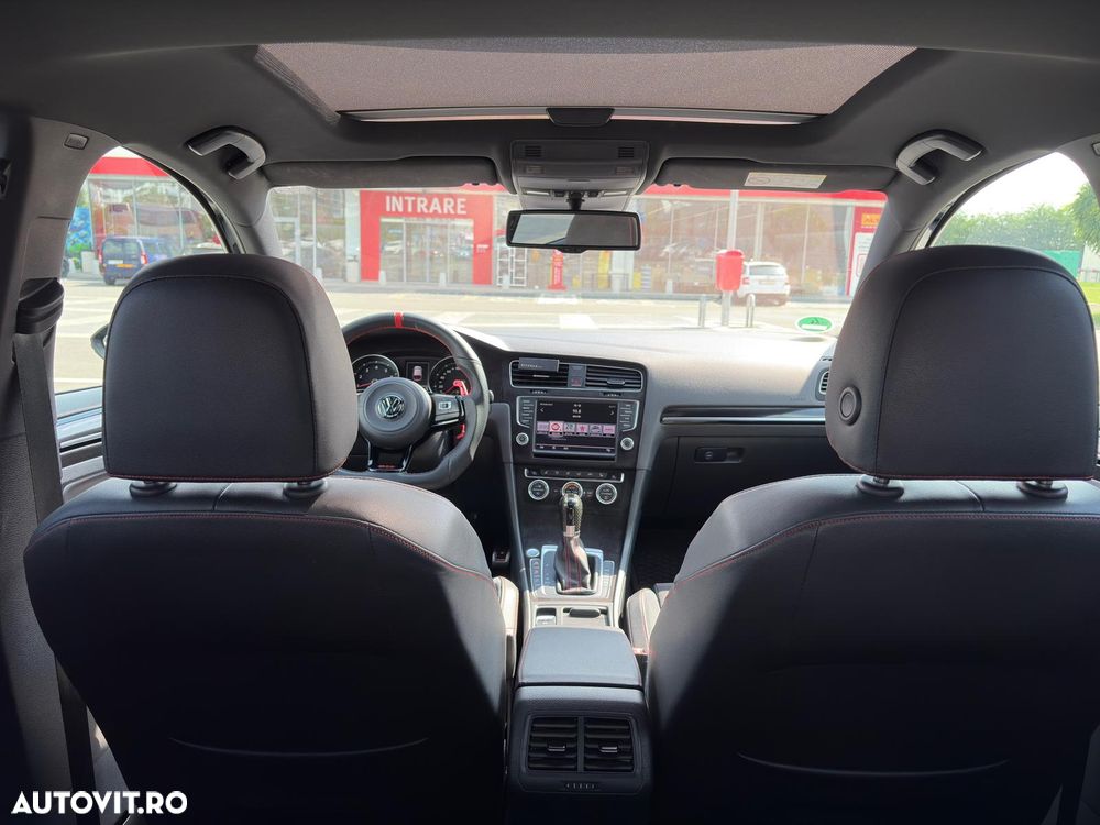Volkswagen Golf GTI Performance BlueMotion Technology DSG - 10
