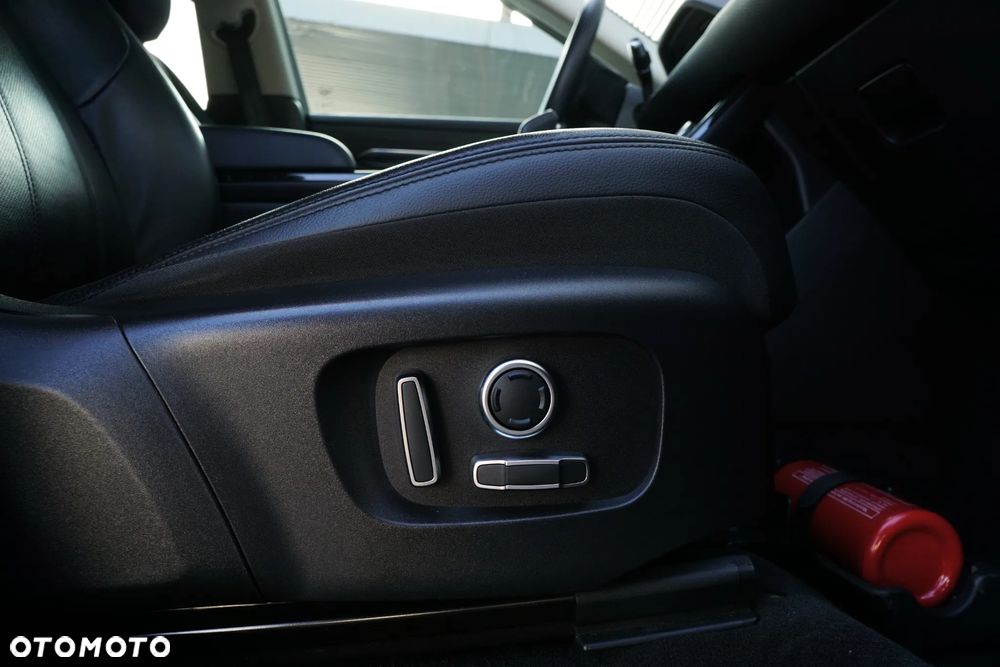 Land Rover Range Rover Evoque 2.0 P200 mHEV - 12