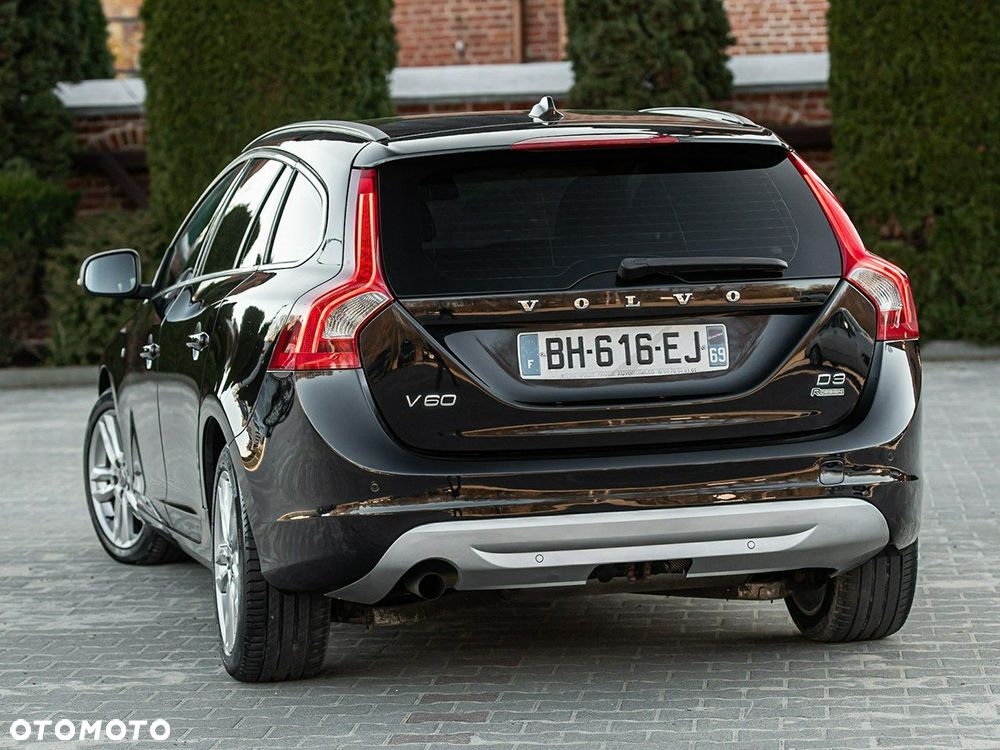Volvo V60 D4 R-Design Momentum - 2