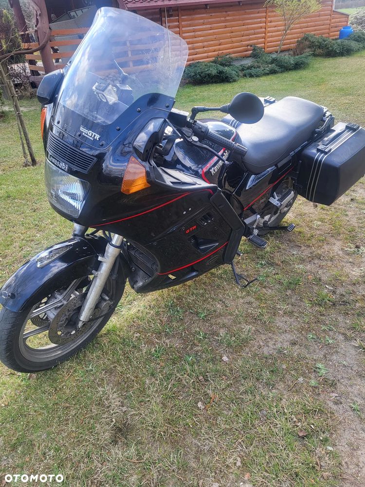 Kawasaki 1000 GTR - 2