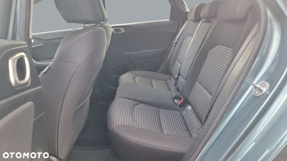 Kia Ceed 1.5 T-GDI M DCT - 21