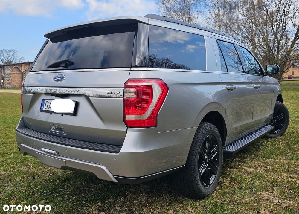 Ford Expedition - 8