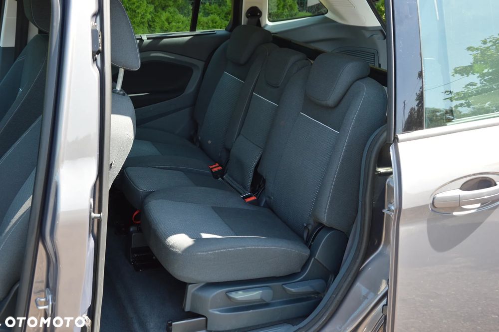 Ford Grand C-MAX - 33