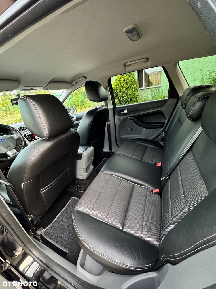 Ford Focus 1.8 Black Magic - 8