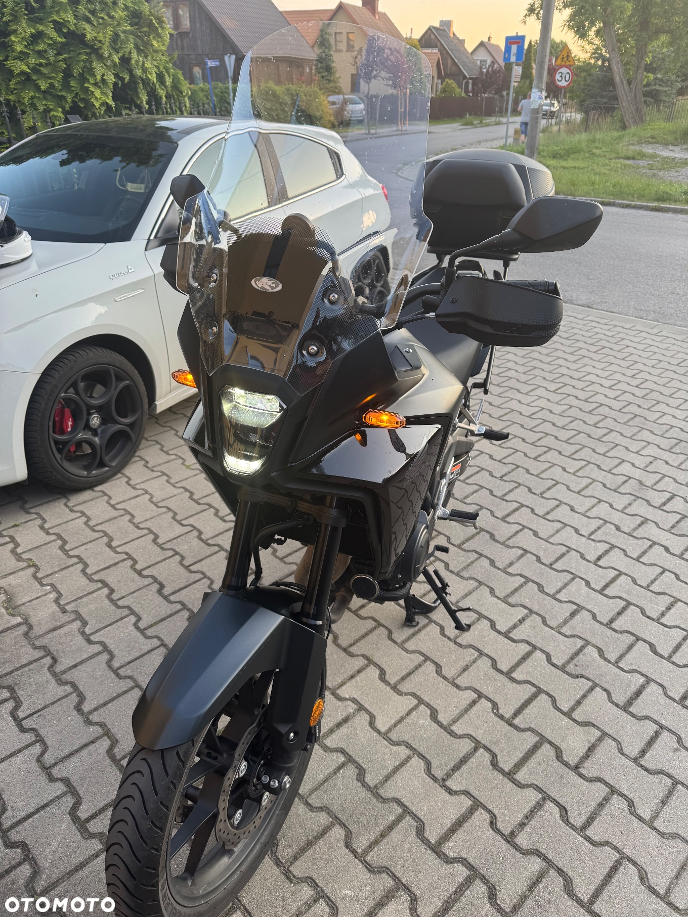 Honda NX - 11