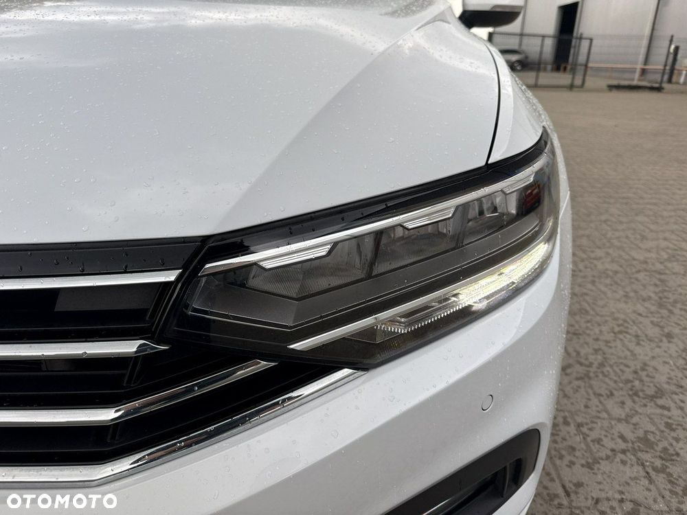 Volkswagen Passat 1.5 TSI EVO Business - 9