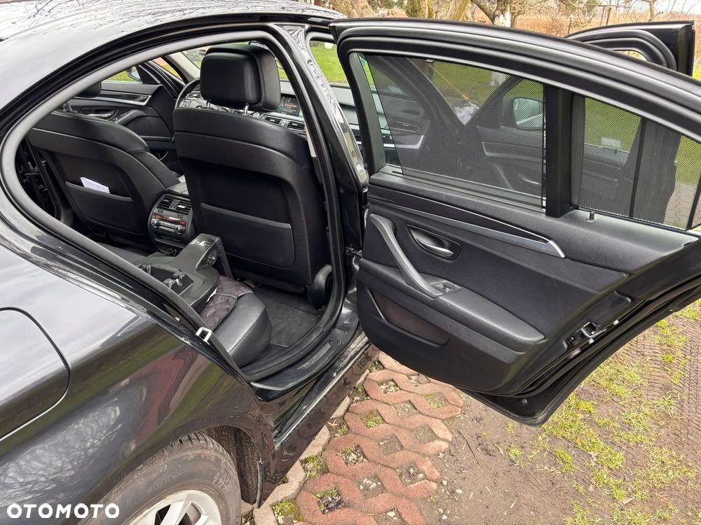 BMW Seria 5 530d Sport-Aut - 13