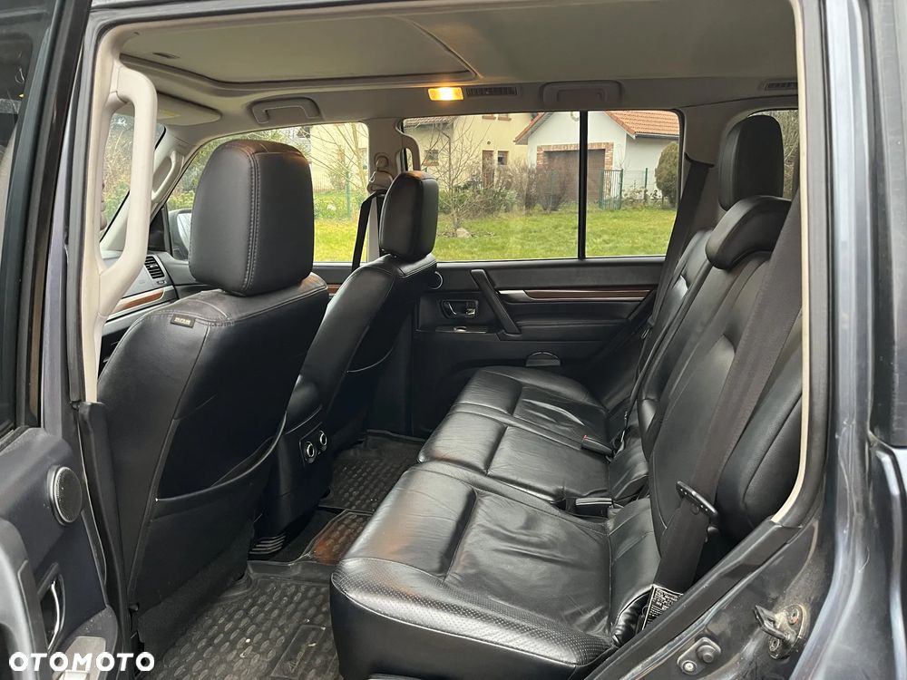 Mitsubishi Pajero 3.2 DI-D Automatik Intense - 6