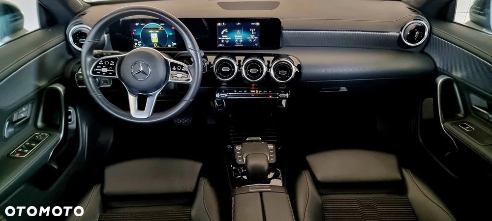 Mercedes-Benz CLA 220 d Edition 1 8G-DCT - 3