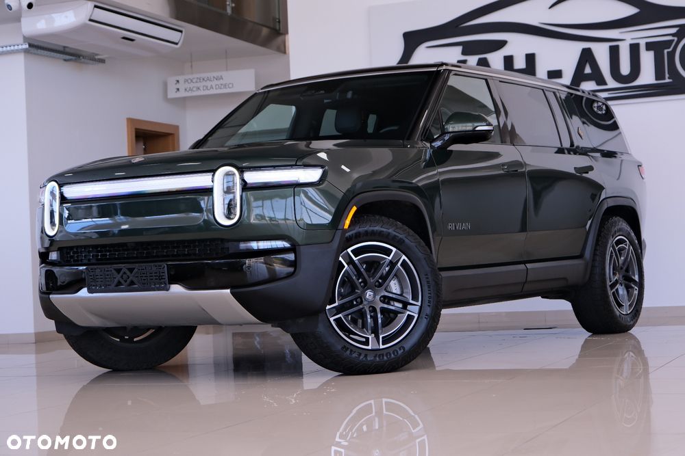 Rivian R1S - 16