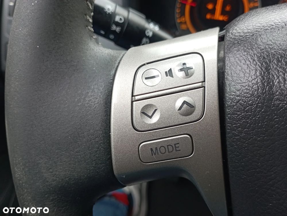 Toyota Auris 1.4 D-4D Luna - 17