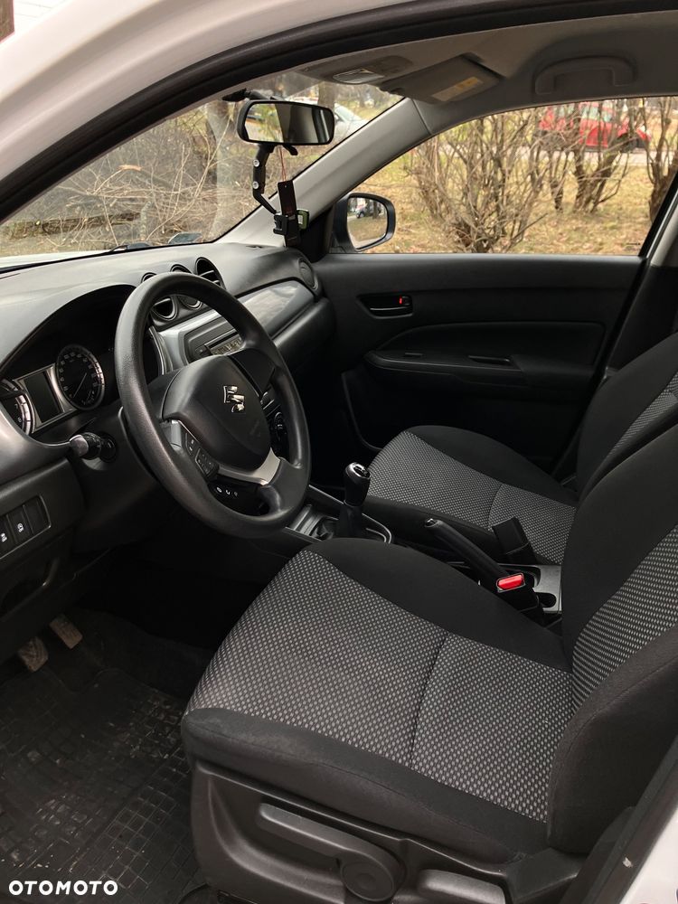 Suzuki Vitara 1.6 Comfort 2WD - 18